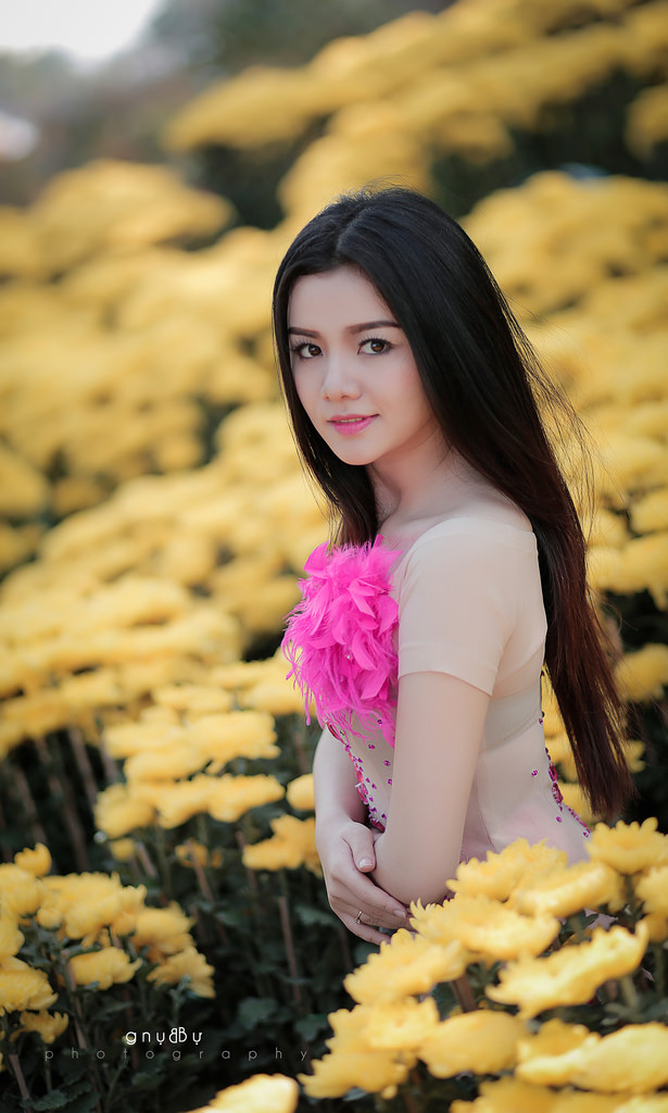 美女校花把我夹的好爽